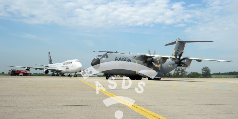 A400M and 747 at ILA Berlin 2016