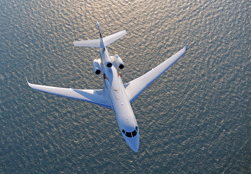 Falcon 8X in flight